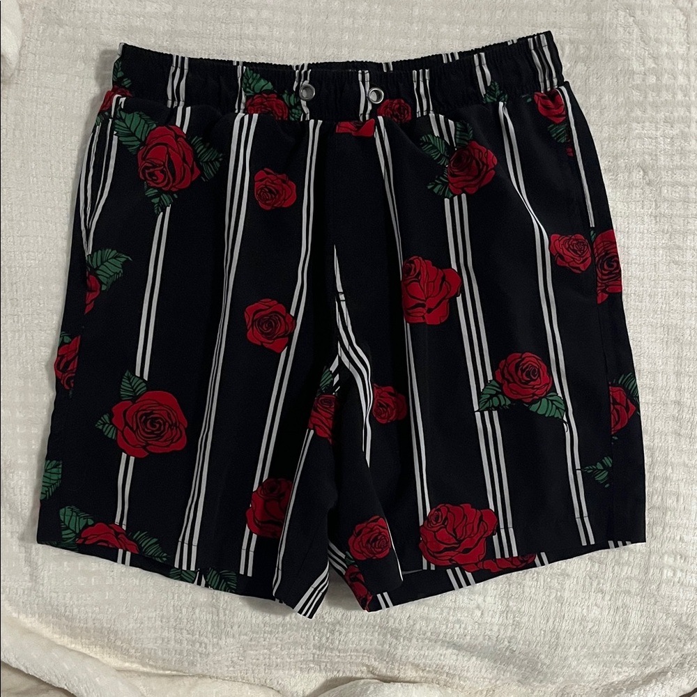 Black and Red Roses Men's Swim Trunks